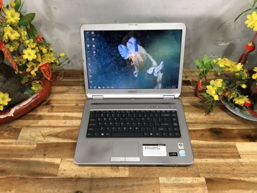 SONY VAIO VGN-NR220E CORE 2 T7700 4G 250GB 15.4INCH GƯƠNG